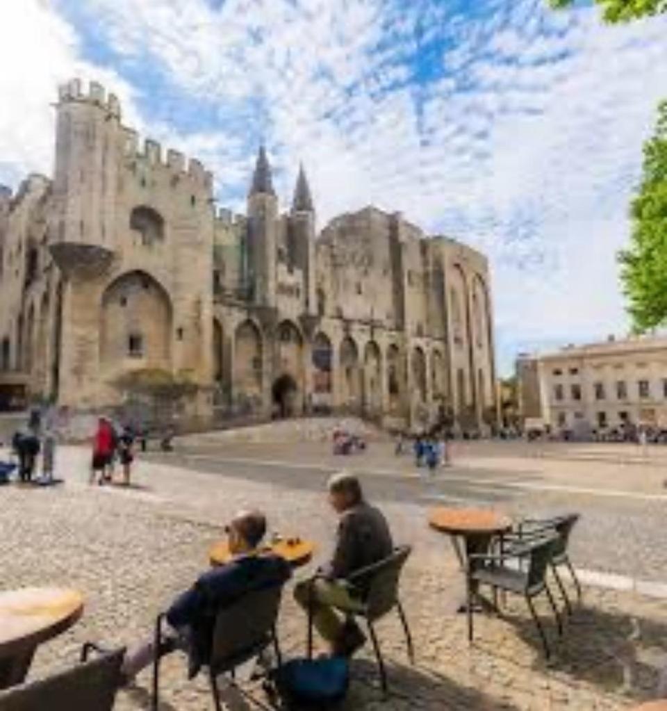 Appartement 32 M2 Intra Muros - Wifi - Netflix - Bureau Avignon Exterior foto